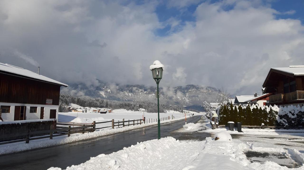 Privatzimmervermietung Foidlbauer Bed and Breakfast Oberndorf in Tirol Esterno foto